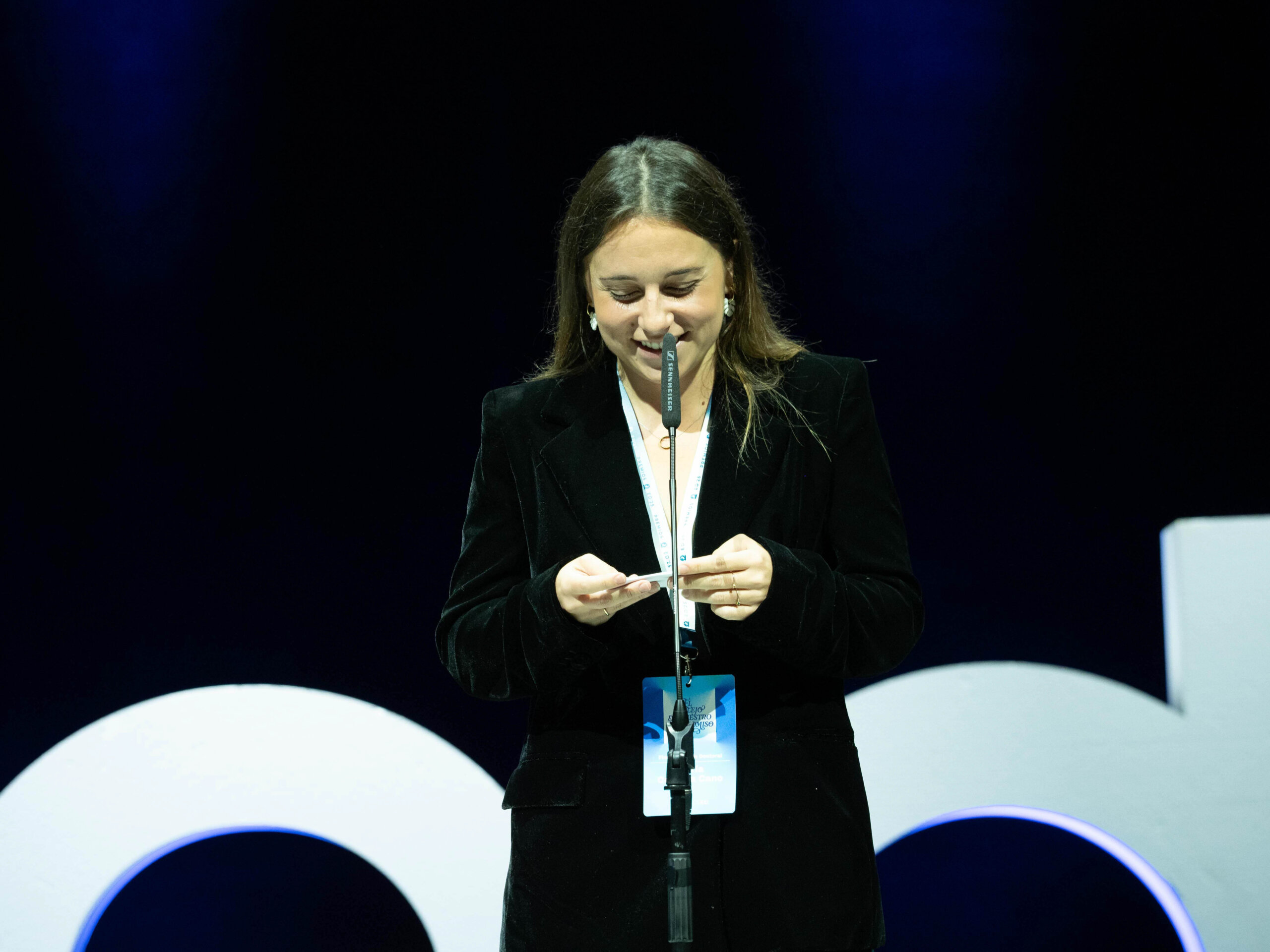 Momento de la entrega del galardón ‘Tesis Doctoral’ en los XI Premios ED