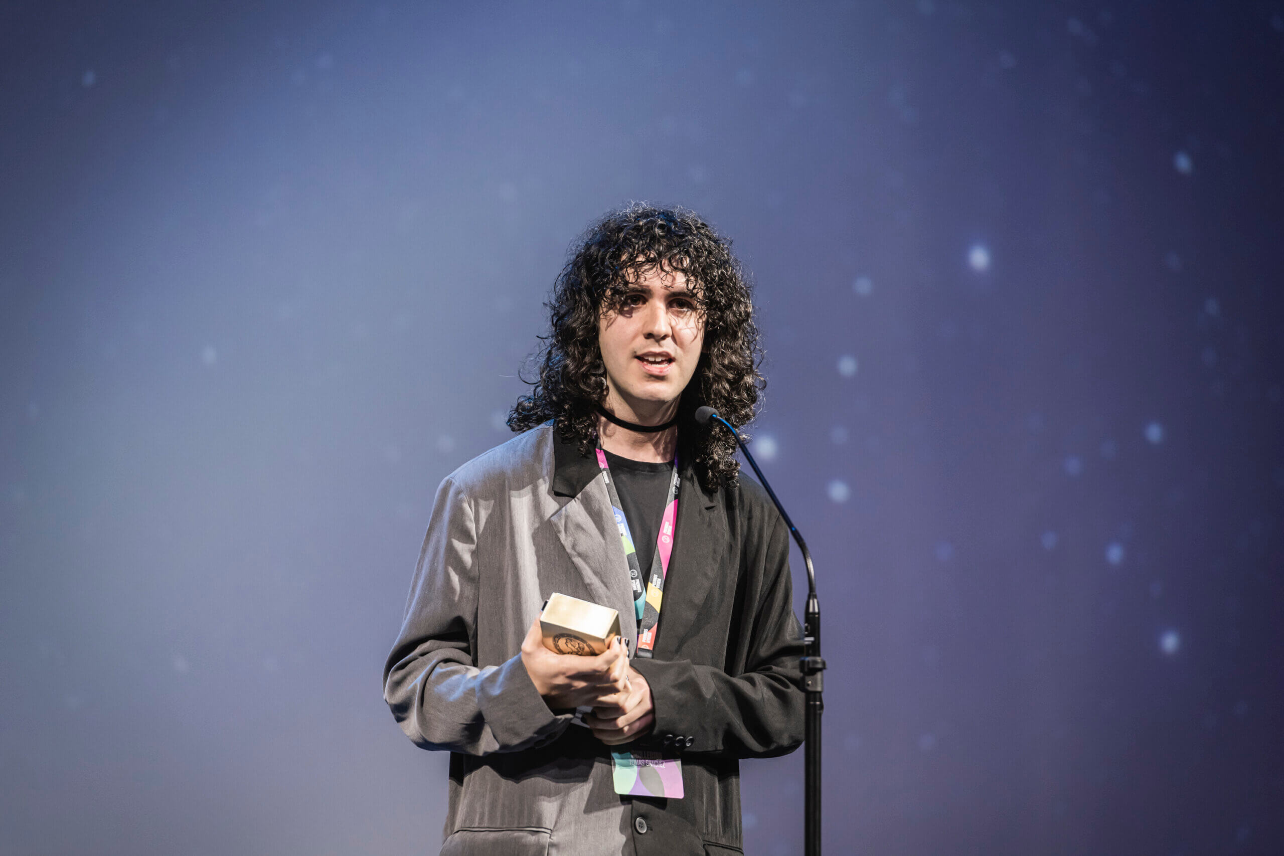 VI Premios Hygeia: Guillermo Tomás, ganador del premio a ‘Mejor Guion’ por ‘Háblame de tu trabajo’